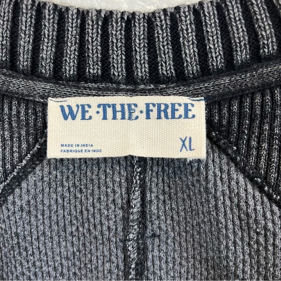 Free People We The Free Snapshot Cable Grey Cropped Cardigan Sweater Black XL - Picture 5 of 8